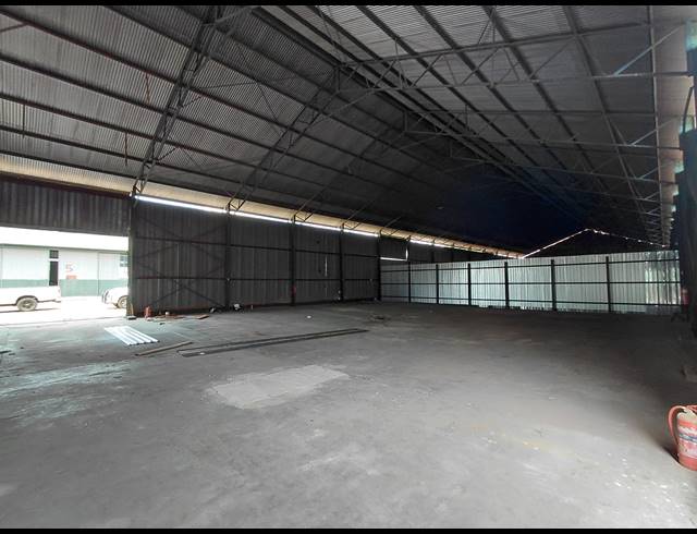 4,367M² WORKSHOP FOR SALE IN TRIM PARK